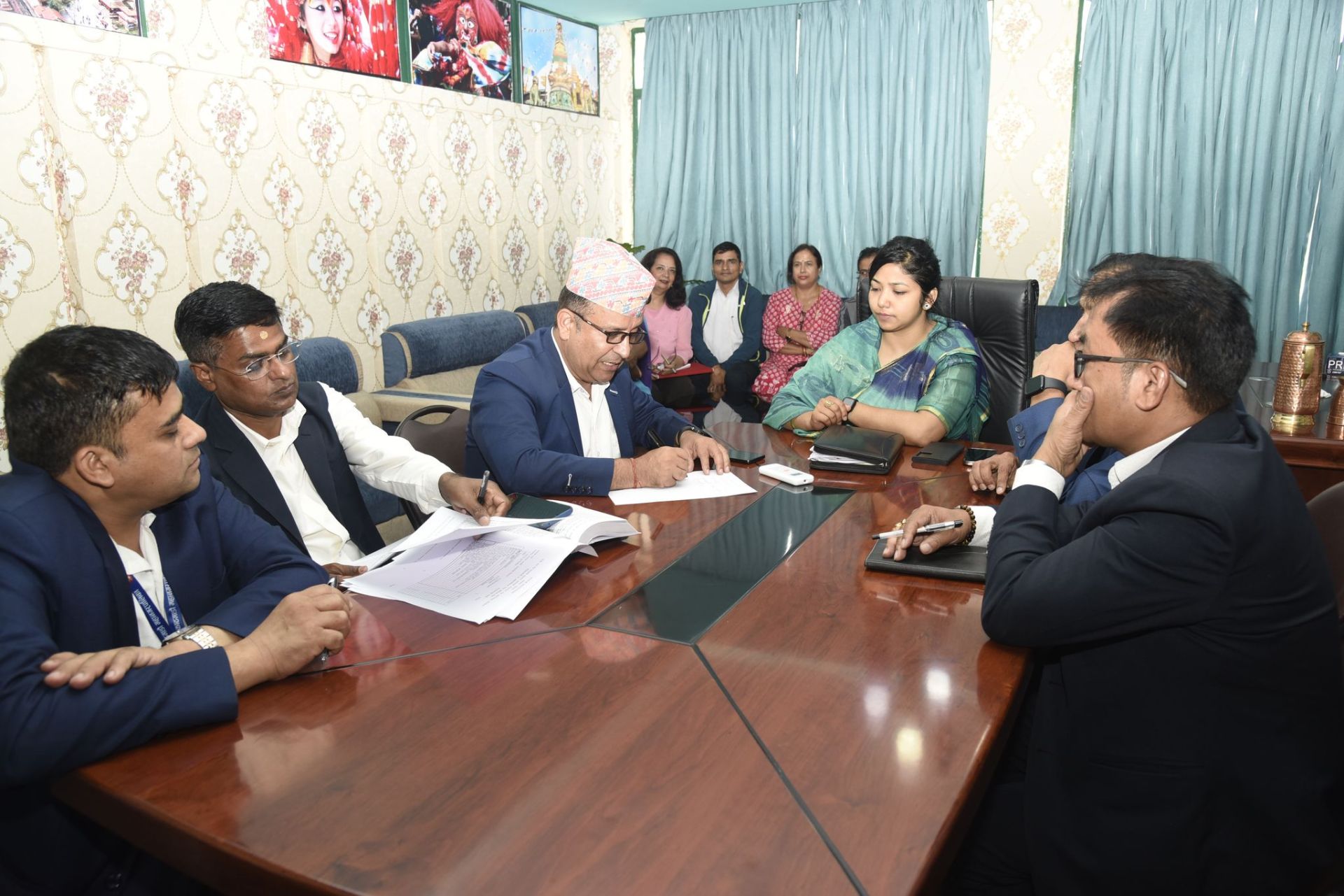 स्वास्थ्य विभाग मातहतका सेवाको वार्षिक समीक्षा: सेवाग्राहीको संख्या बढाउनु पर्नेमा जोड